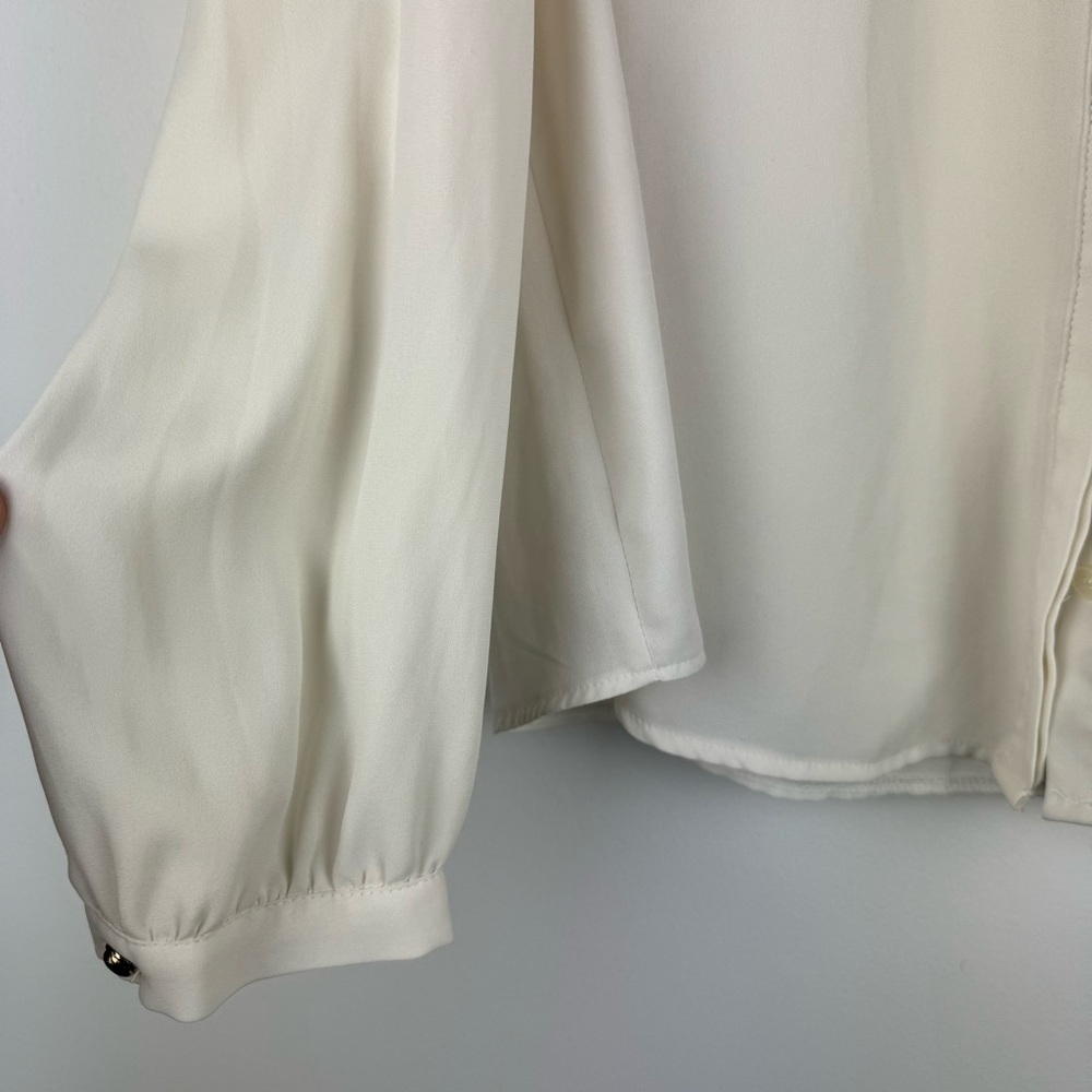 Love Youkki Feminine Lace Detail Ivory Button Up Blouse, Estimated Size Medium - Picture 11 of 11